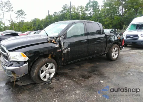 2021 Ram 1500 Classic Tradesman 4X2 5'7" Box z USA, uszkodzony, nr VIN 1C6RR6KT7MS592411